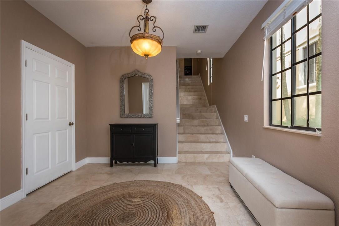 1548 Passion Vine Circle 25-3, Weston, FL 33326, Weston - Photo 4