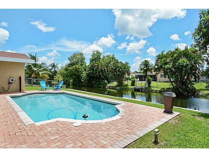 10314 NW 5th Street, Plantation, FL 33324, Plantation - Photo 5