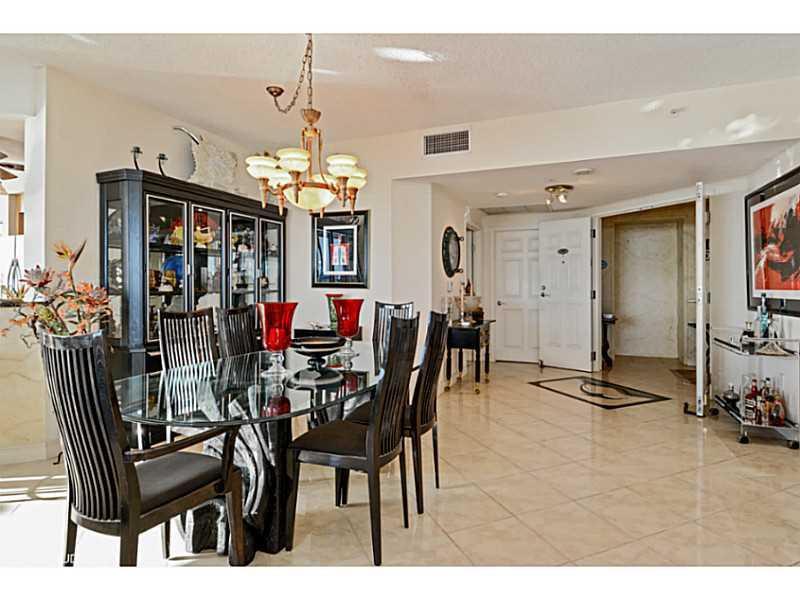 100 S Birch Road 1906B, Fort Lauderdale, FL 33316, Fort Lauderdale - Photo 2