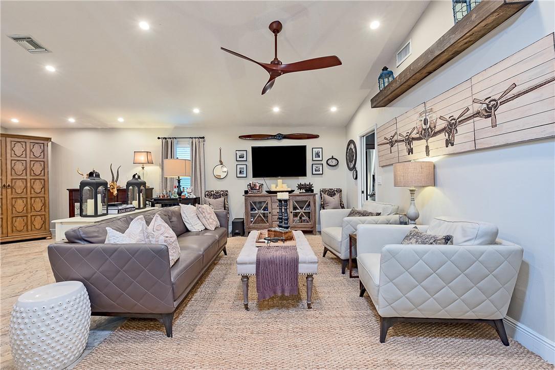 1607 Newport Lane, Weston, FL 33326, Weston - Photo 4