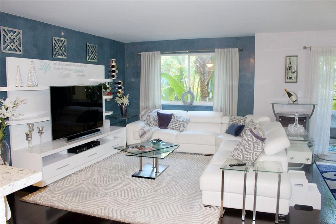 771 N Pine Island Road 207, Plantation, FL 33324, Plantation