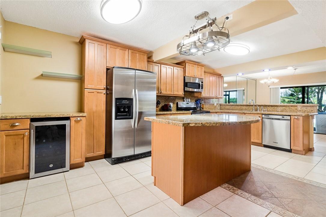 8363 S Coral Circle 8363, North Lauderdale, FL 33068, North Lauderdale - Photo 3