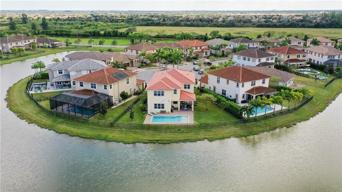 10291 Waterside Court, Parkland, FL 33076, Parkland - Photo 2