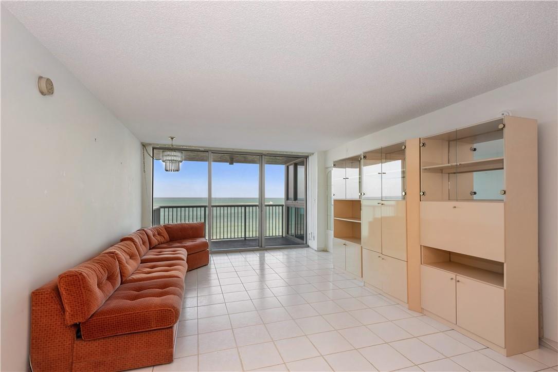 2655 Collins Avenue 1212, Miami Beach, FL 33140, Miami Beach - Photo 4