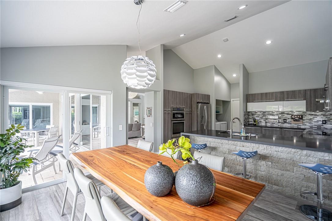 1085 Capistrano, Weston, FL 33326, Weston - Photo 4