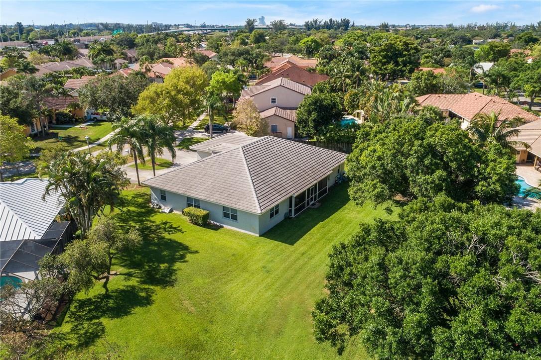 1401 SW 52nd Way, Plantation, FL 33317, Plantation - Photo 5