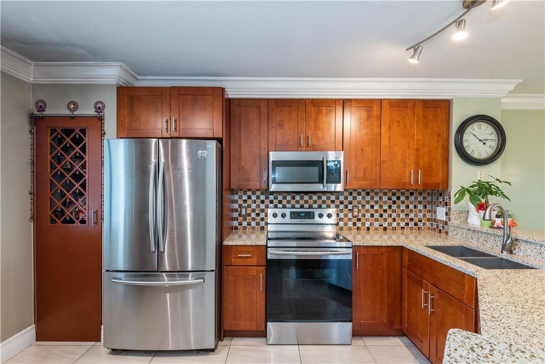 2240 N Cypress Bend Drive 608, Pompano Beach, FL 33069, Pompano Beach - Photo 3