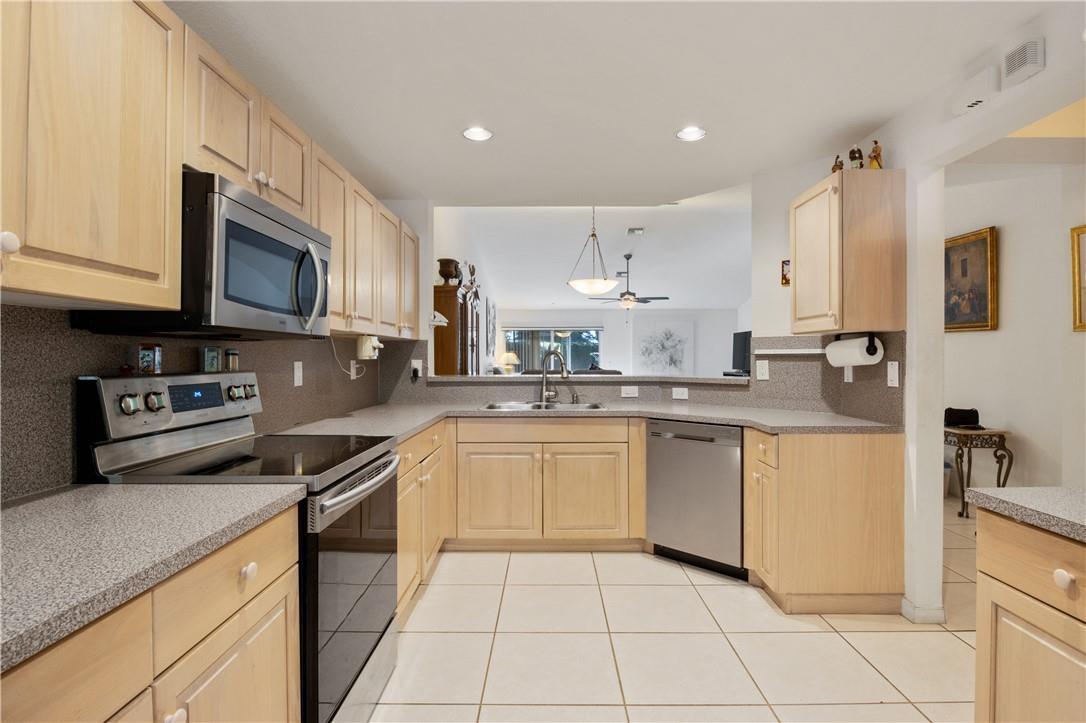 1635 Zenith Way, Weston, FL 33327, Weston - Photo 5