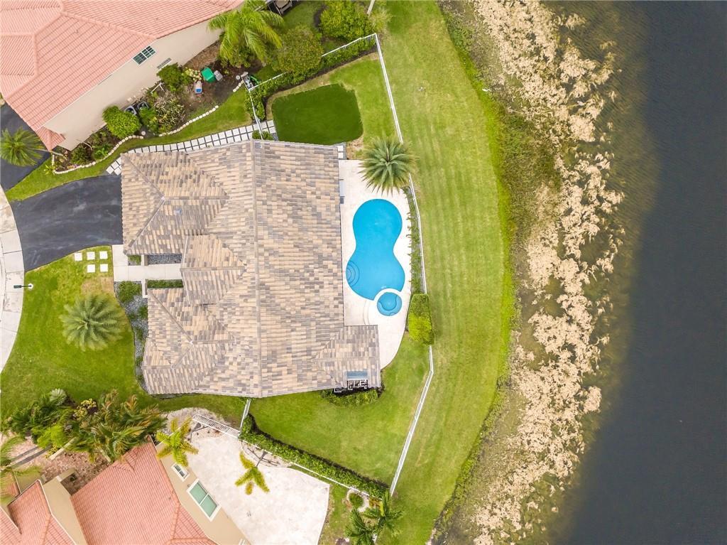 1085 Capistrano, Weston, FL 33326, Weston - Photo 2