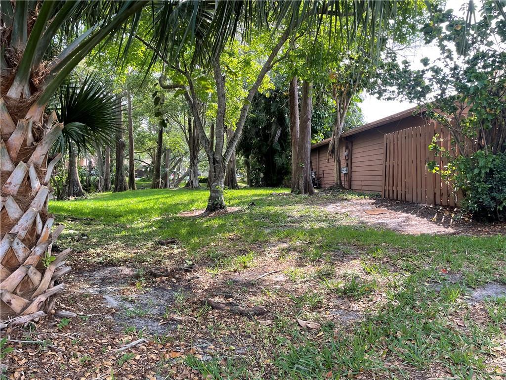 6194 Pine Tree Lane A, Tamarac, FL 33319, Tamarac - Photo 2