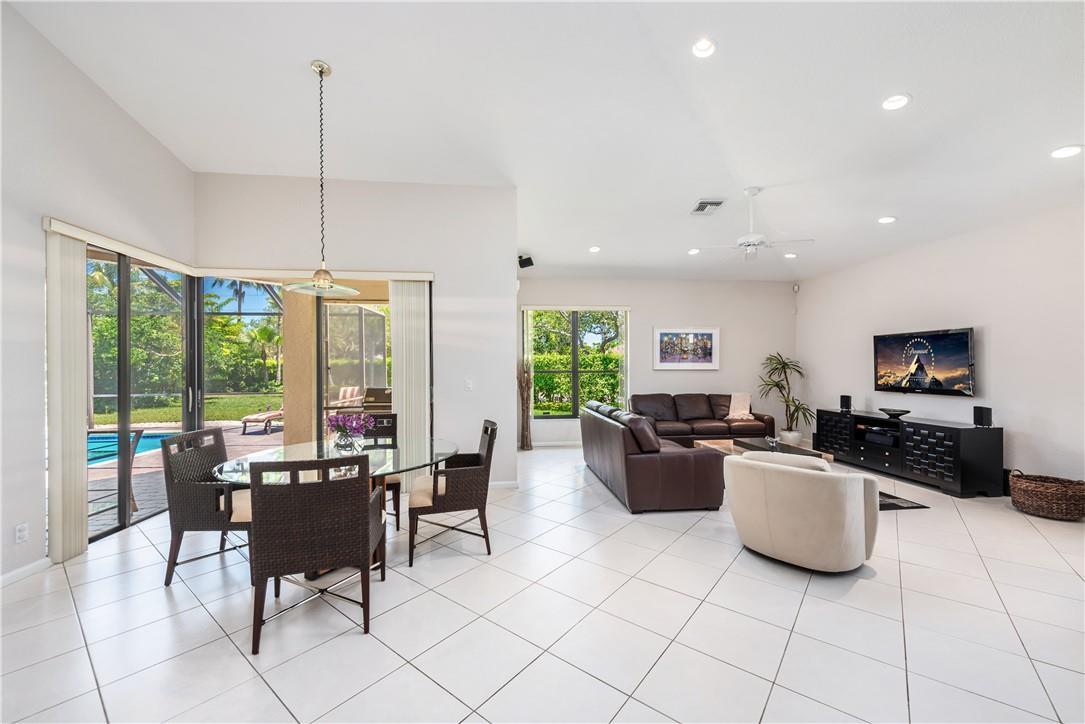 1014 Pine Branch Court, Weston, FL 33326, Weston - Photo 5