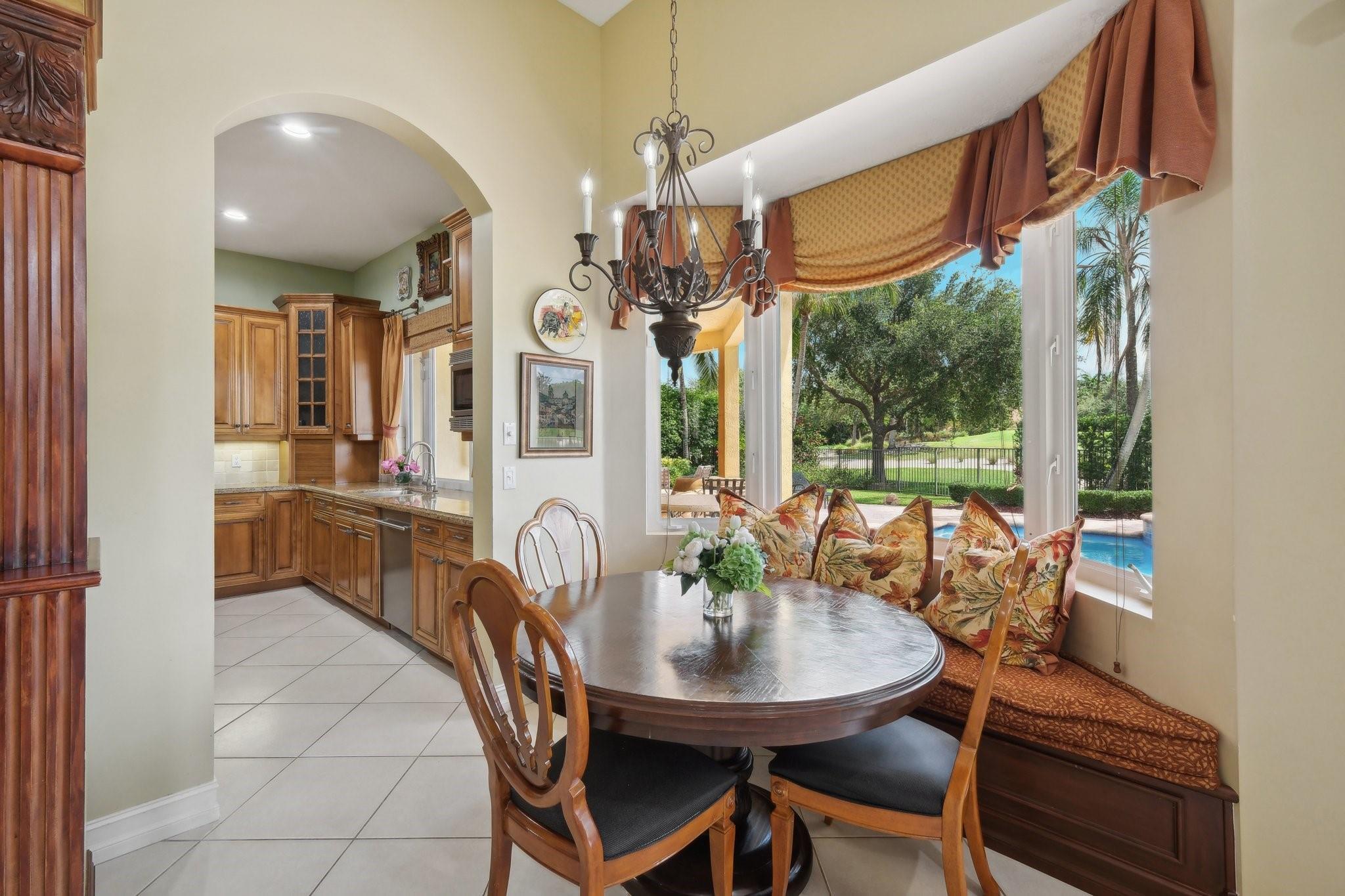 2515 Montclaire Circle, Weston, FL 33327, Weston - Photo 3