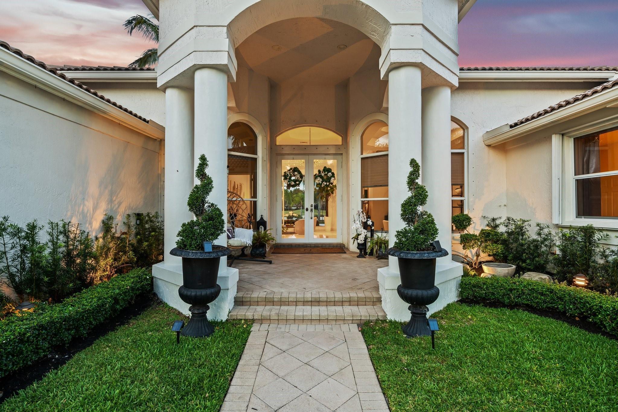 2517 Montclaire Circle, Weston, FL 33327, Weston - Photo 2