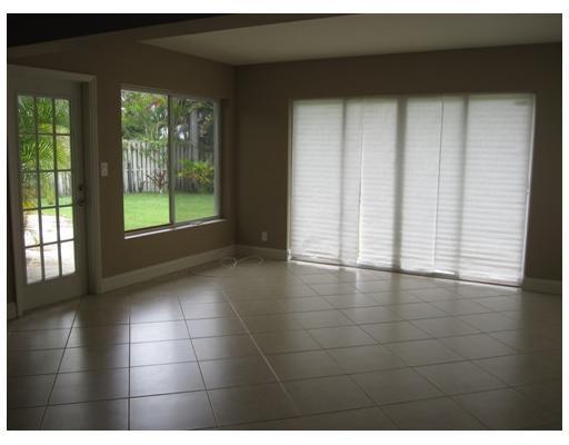 246 Corsair Avenue, Lauderdale-By-The-Sea, FL 33308, Lauderdale-By-The-Sea - Photo 3