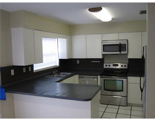 311 Oregon Street -, Hollywood, FL 33019, Hollywood