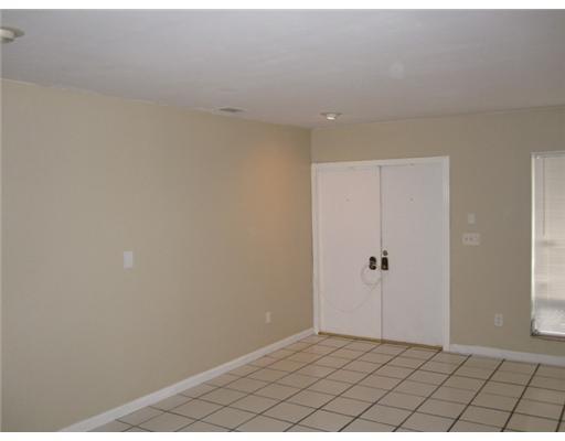 311 Oregon Street -, Hollywood, FL 33019, Hollywood - Photo 3