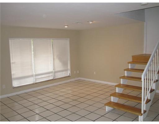 311 Oregon Street -, Hollywood, FL 33019, Hollywood - Photo 4