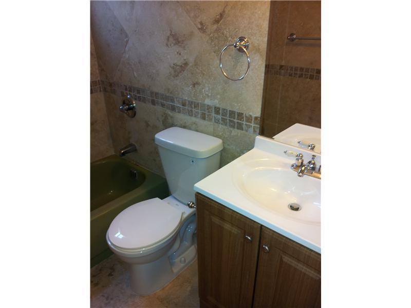 3250 NW 85th Avenue 12A, Coral Springs, FL 33065, Coral Springs - Photo 5