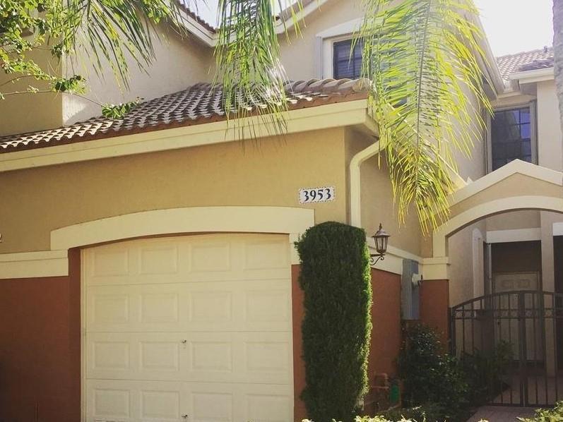 3953 Orange Tree Lane, Weston, FL 33332, Weston - Photo 2