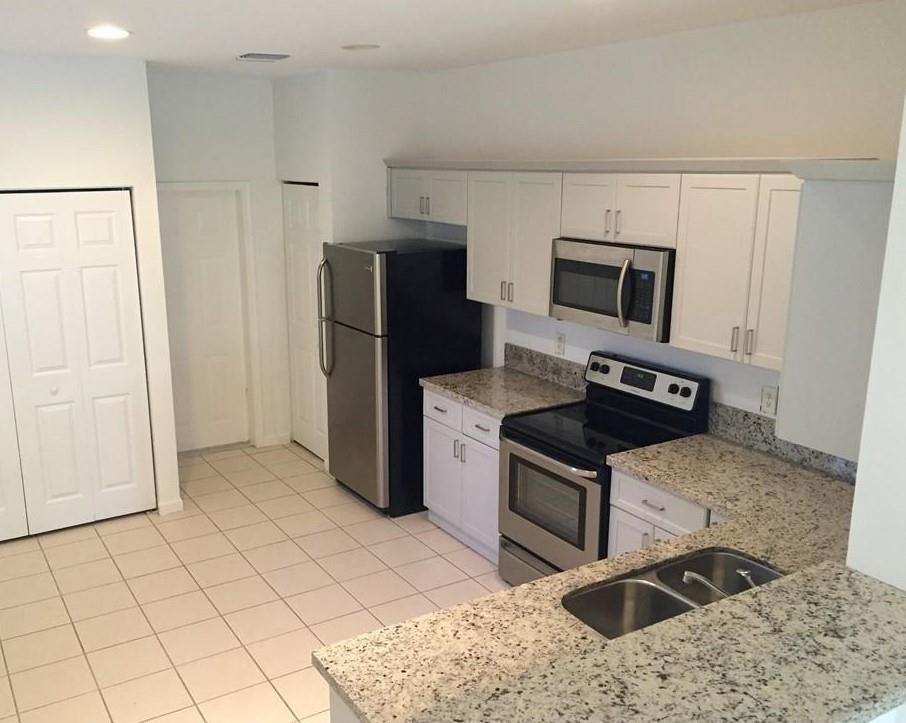 3953 Orange Tree Lane, Weston, FL 33332, Weston - Photo 5