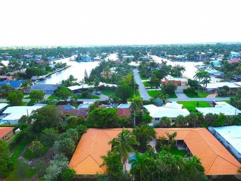 2200 NE 33rd Avenue 14-D, Fort Lauderdale, FL 33305, Fort Lauderdale - Photo 2