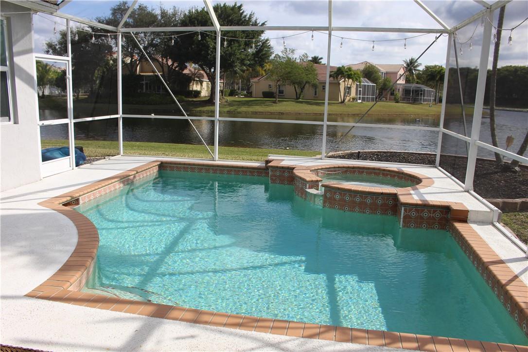 832 Savannah Falls Drive, Weston, FL 33327, Weston - Photo 3