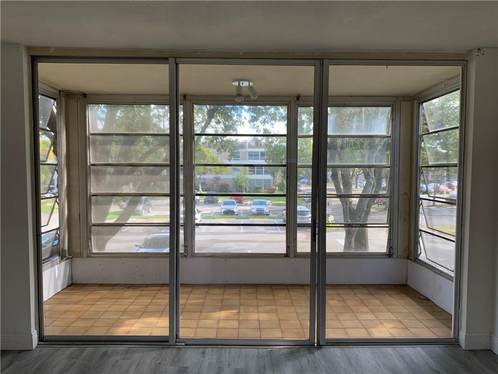 8390 Sands Point Boulevard 210F, Tamarac, FL 33321, Tamarac - Photo 4