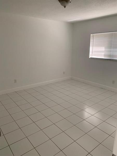 1916 SW 11th Street 11, Fort Lauderdale, FL 33312, Fort Lauderdale - Photo 5