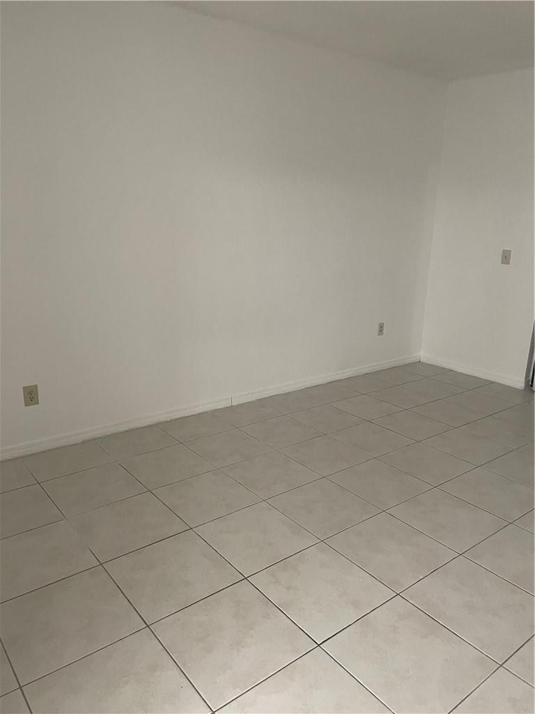 11906 NW 11th Street 11906, Pembroke Pines, FL 33026, Pembroke Pines - Photo 4