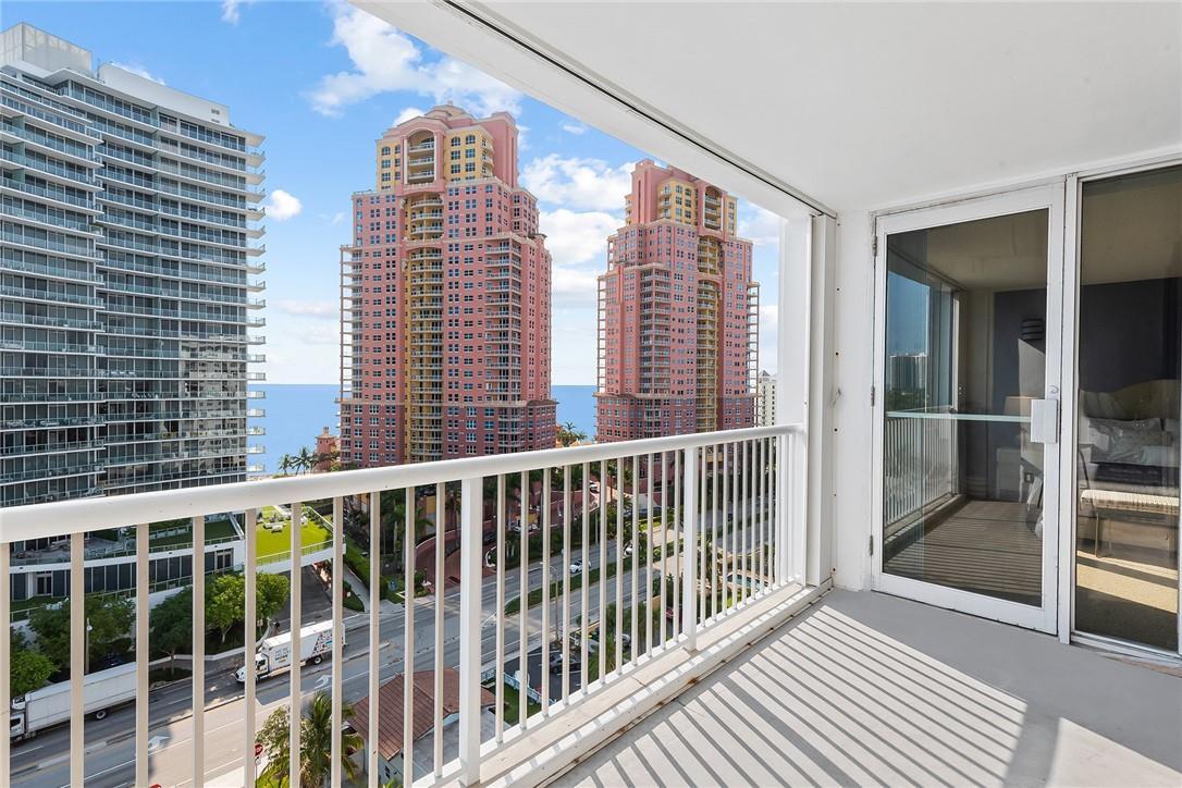 2200 NE 33rd Avenue 14-D, Fort Lauderdale, FL 33305, Fort Lauderdale - Photo 3