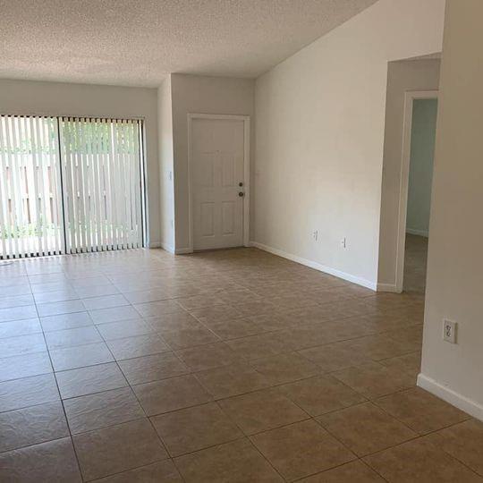 2714 N Nob Hill Road, Sunrise, FL 33322, Sunrise - Photo 3