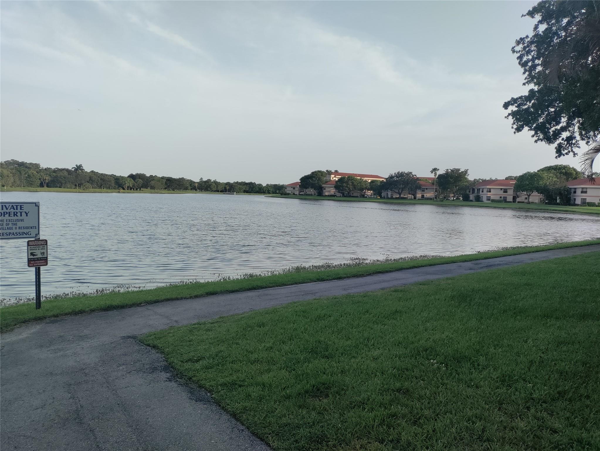 2852 S Carambola Circle 2852, Coconut Creek, FL 33066, Coconut Creek - Photo 3