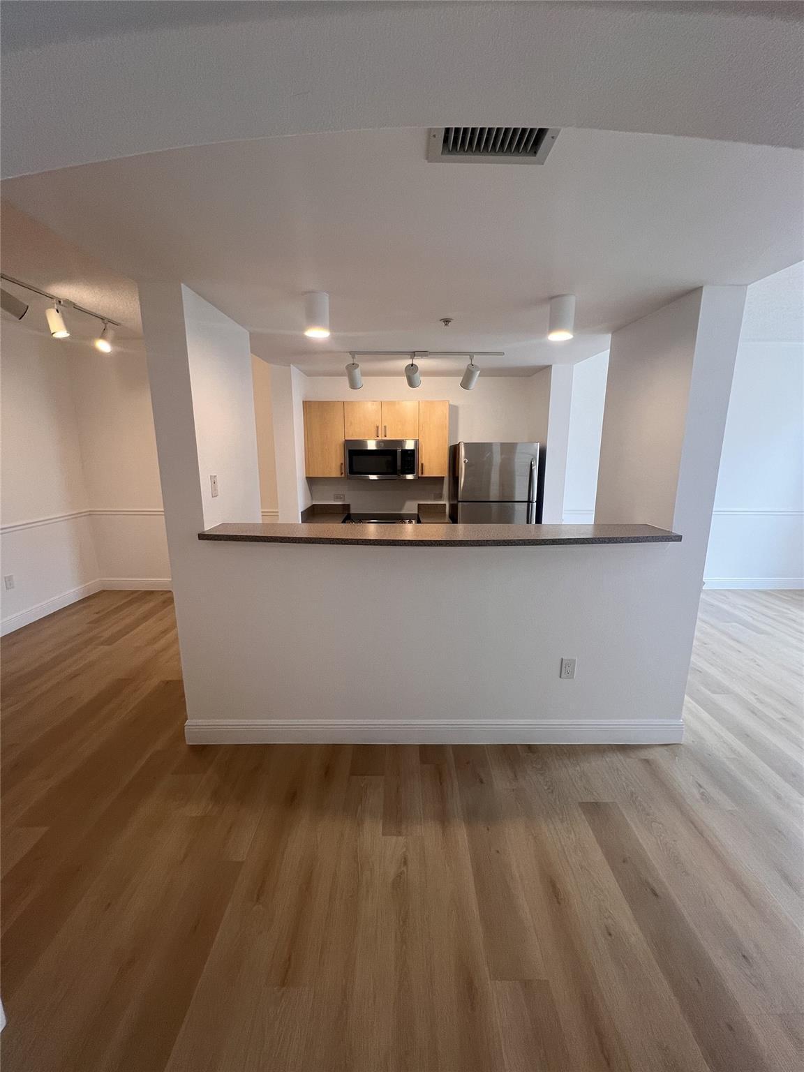 533 NE 3rd Avenue 132, Fort Lauderdale, FL 33301, Fort Lauderdale - Photo 2