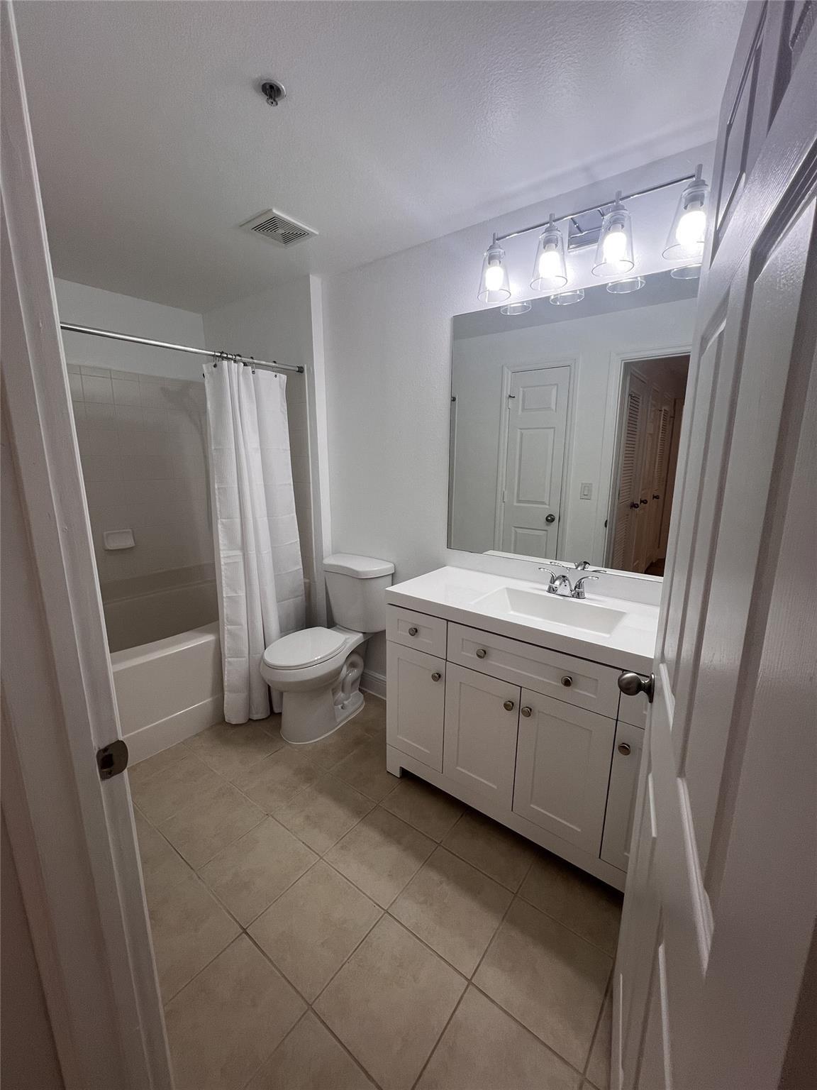 533 NE 3rd Avenue 132, Fort Lauderdale, FL 33301, Fort Lauderdale - Photo 3