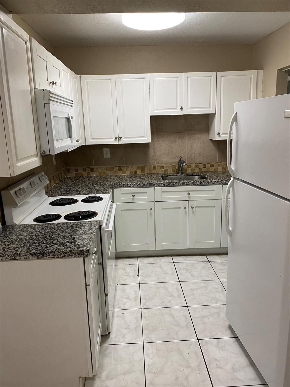 5709 NW 27th Court, Fort Lauderdale, FL 33313, Fort Lauderdale - Photo 4