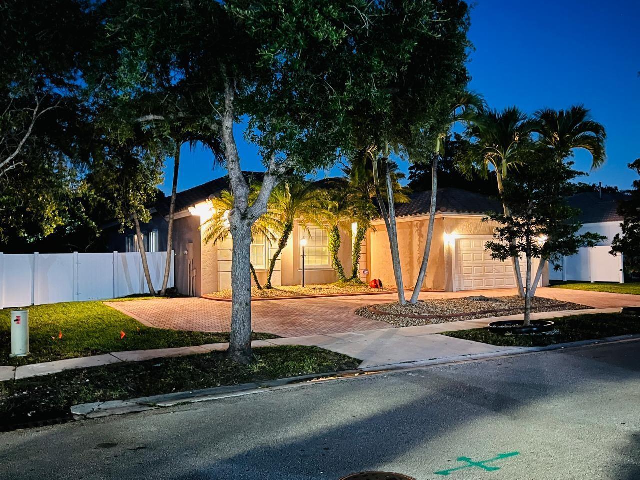 12725 NW 18th Court, Pembroke Pines, FL 33028, Pembroke Pines - Photo 5