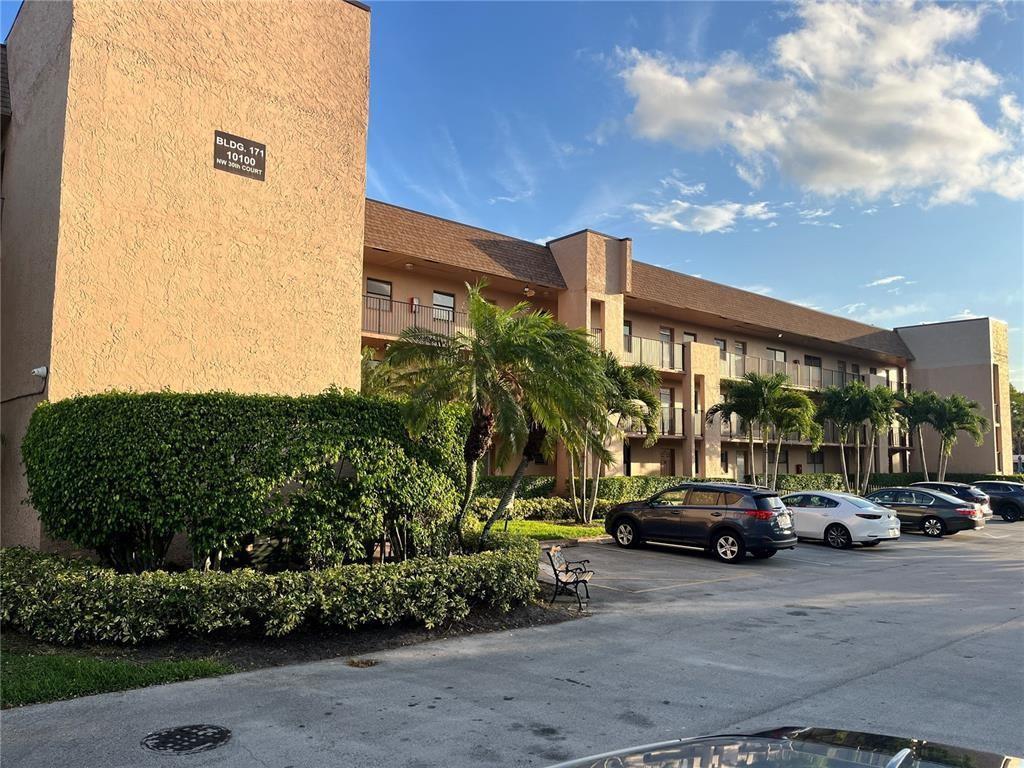 10100 NW 30th Court 310, Sunrise, FL 33322, Sunrise - Photo 2