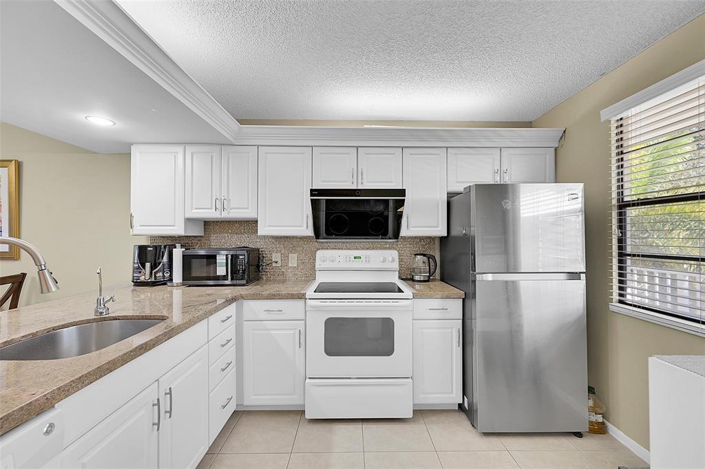 6109 Balboa Circle 305, Boca Raton, FL 33433, Boca Raton - Photo 5