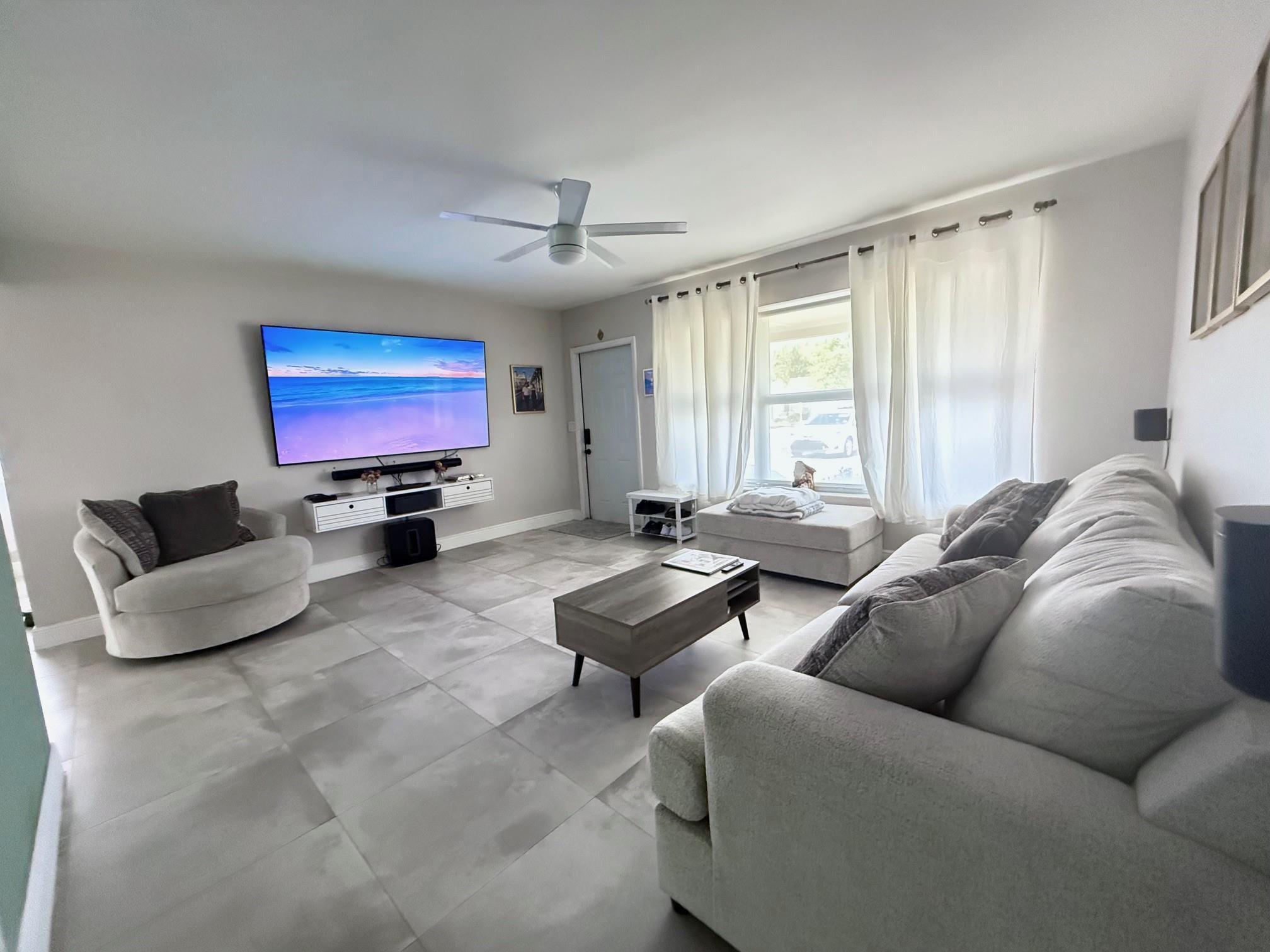 2340 N 58th Terrace, Hollywood, FL 33021, Hollywood - Photo 4