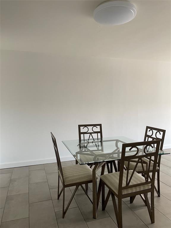 2850 Somerset Drive 404l, Lauderdale Lakes, FL 33311, Lauderdale Lakes - Photo 3