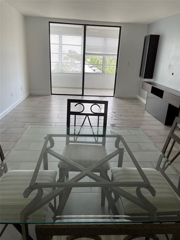 2850 Somerset Drive 404l, Lauderdale Lakes, FL 33311, Lauderdale Lakes - Photo 5