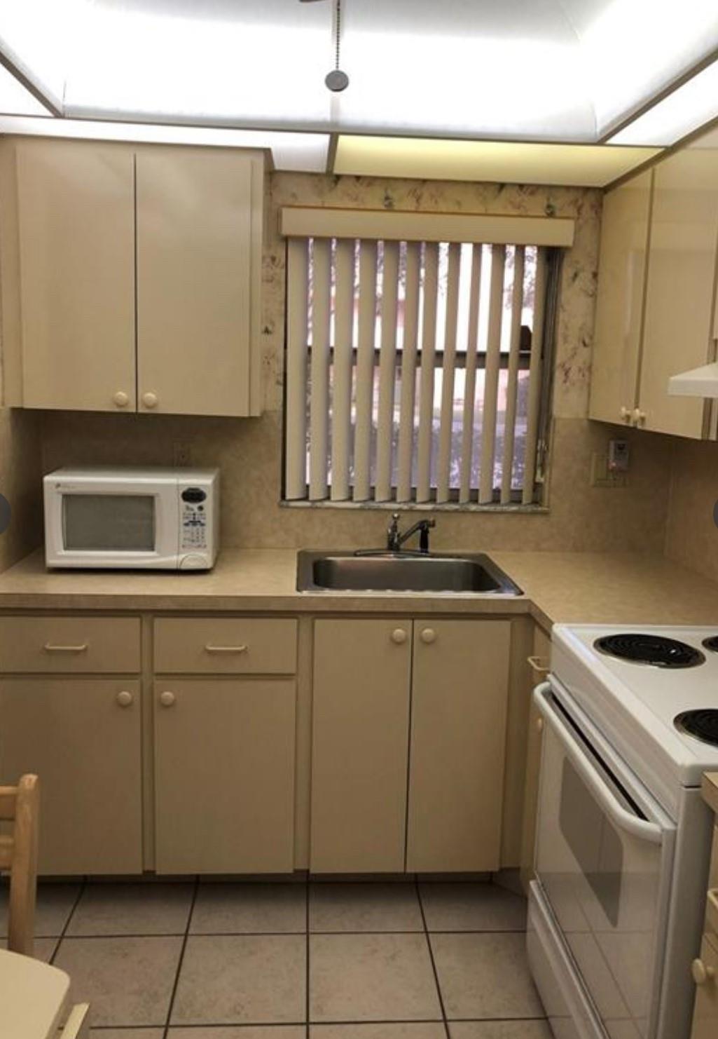 2731 N Pine Island Road 112, Sunrise, FL 33322, Sunrise - Photo 4