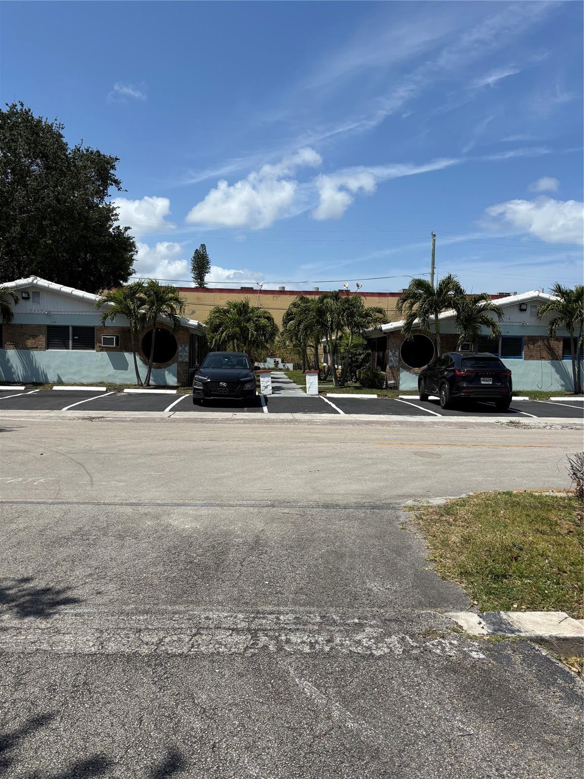 2127 Polk Street, Hollywood, FL 33020, Hollywood - Photo 5