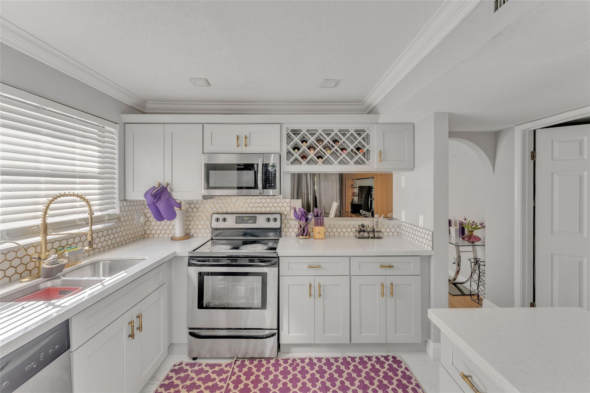 7653 NW 79th Avenue 208, Tamarac, FL 33321, Tamarac - Photo 2