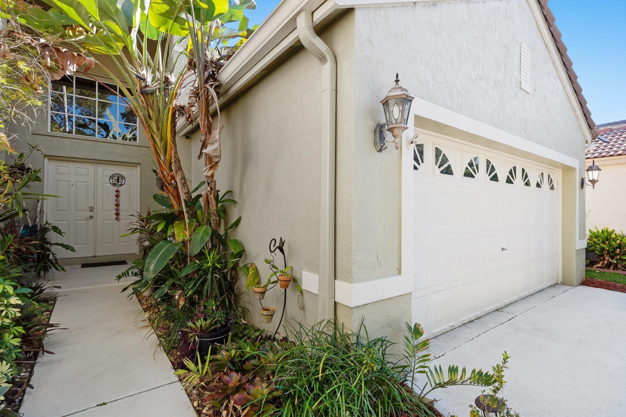 189 Cameron Drive, Weston, FL 33326, Weston - Photo 3
