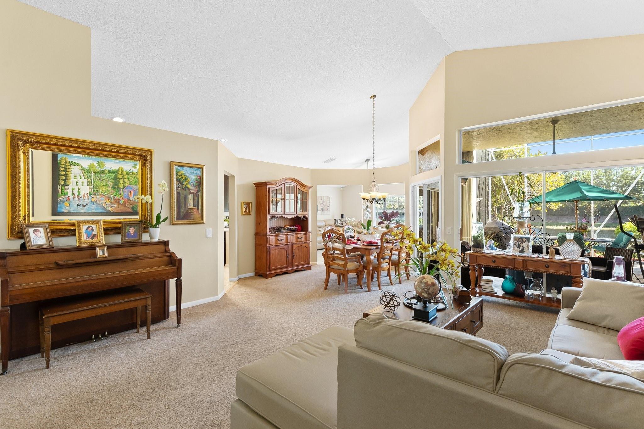 189 Cameron Drive, Weston, FL 33326, Weston - Photo 5