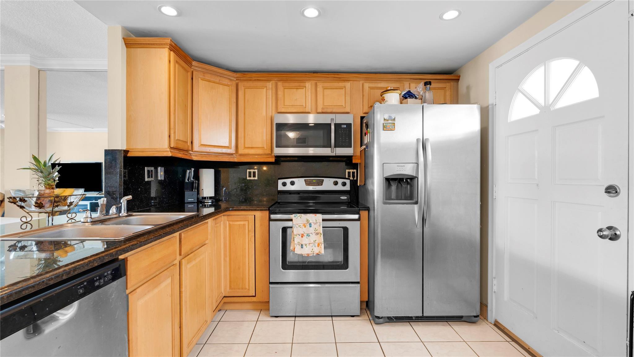 3725 NE 169th Street 207, North Miami Beach, FL 33160, North Miami Beach - Photo 2