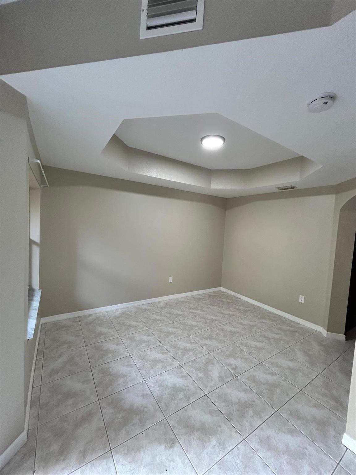 732 SW 106th Avenue, Hollywood, FL 33025, Hollywood - Photo 5