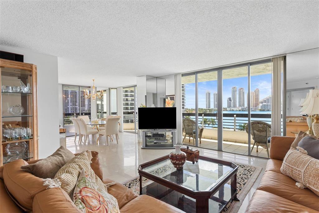 3530 Mystic Pointe Drive 910, Aventura, FL 33180, Aventura - Photo 4