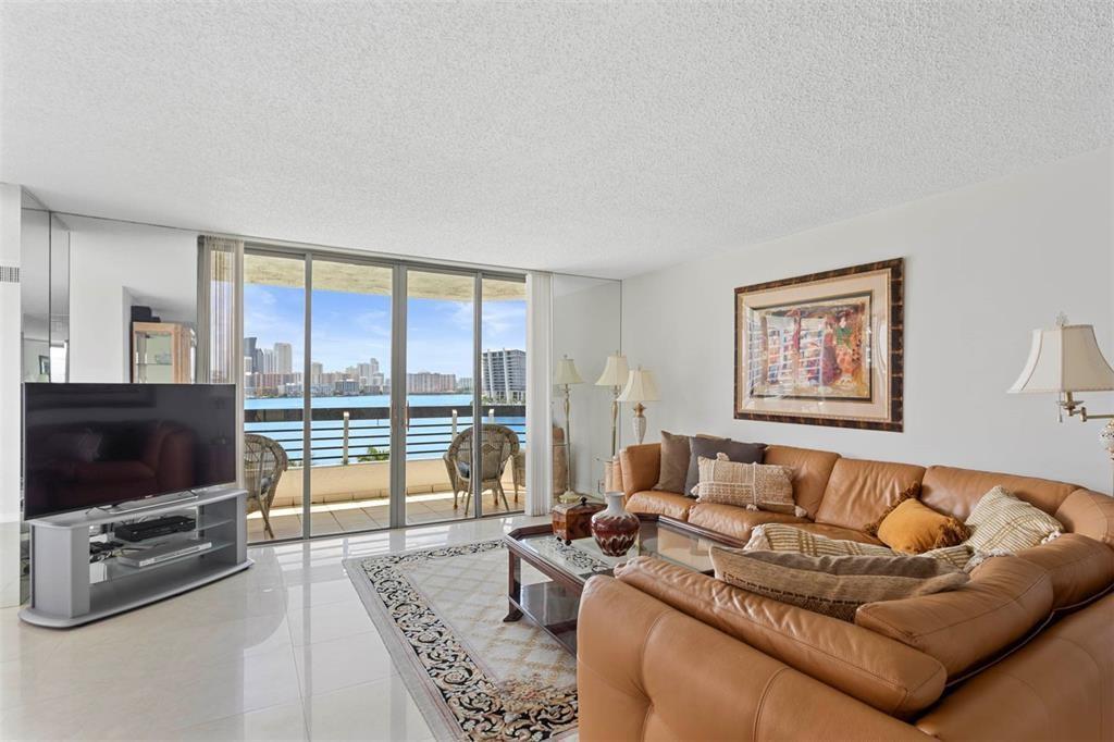 3530 Mystic Pointe Drive 910, Aventura, FL 33180, Aventura - Photo 5